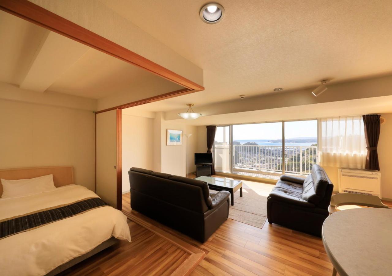 Katsuura Hilltop Hotel & Residence Exteriör bild